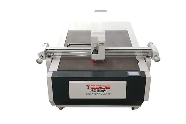 Máy cắt kỹ thuật số